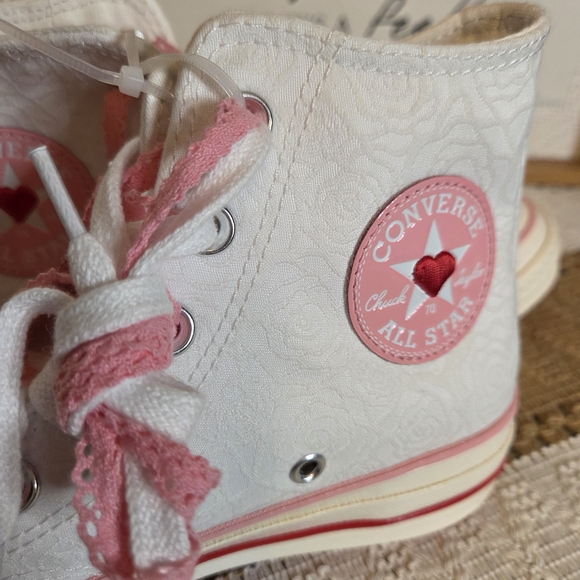 Converse Vintage White and Pink High-Top Sneakers - Picture 3 of 8